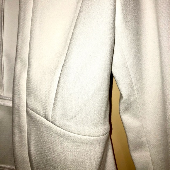 Banana Republic Modern White Blazer, Size 2 - Picture 4 of 6